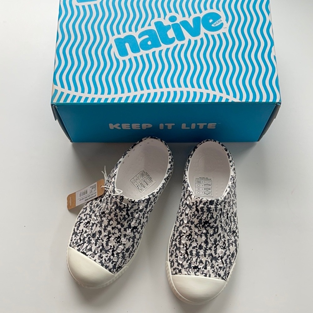 🆕 NATIVE Jefferson Print Kids Shoes
